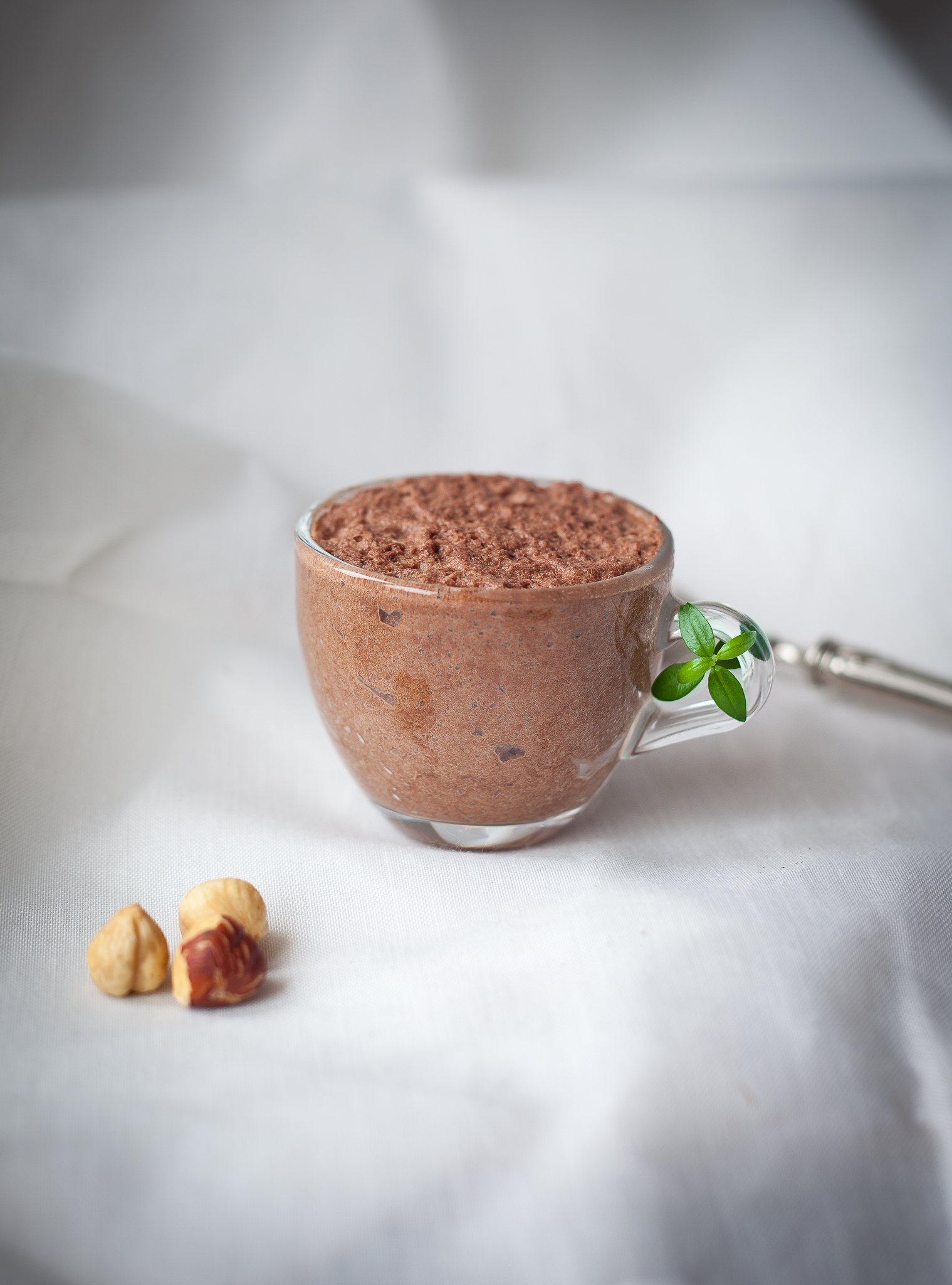 mousse con acquafaba al cioccolato fondente