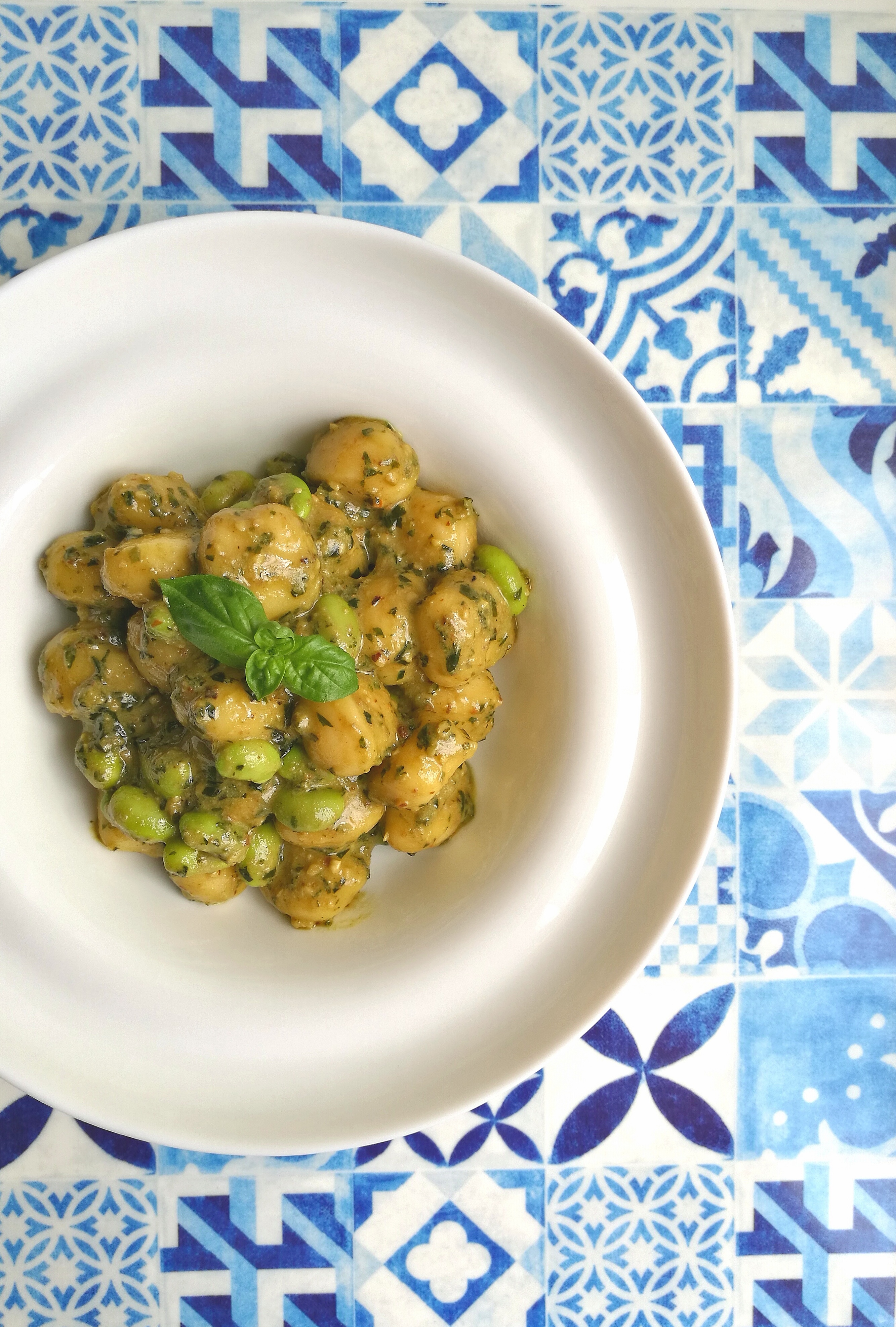 gnocchi con edamame