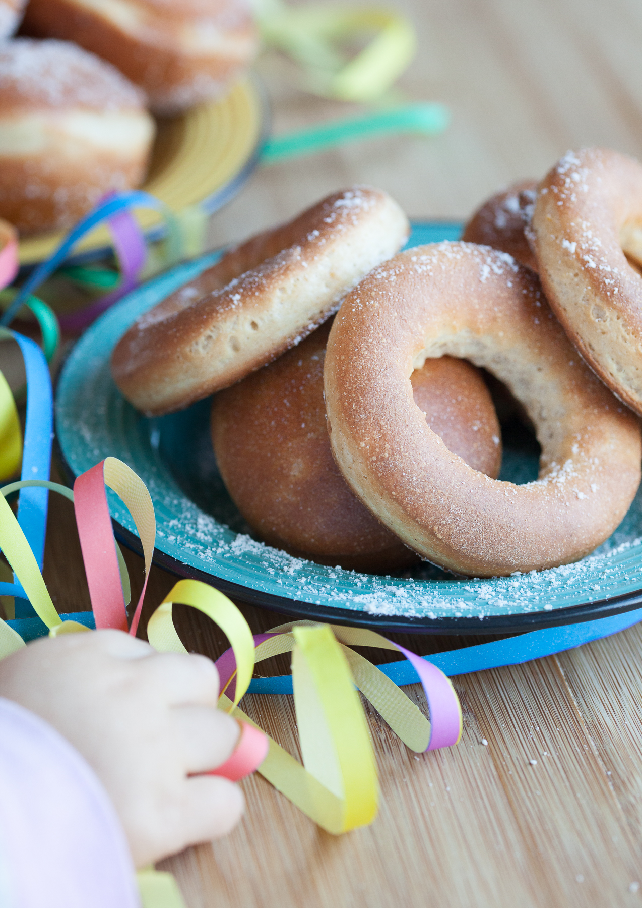 krapfen ciambelle al forno mano