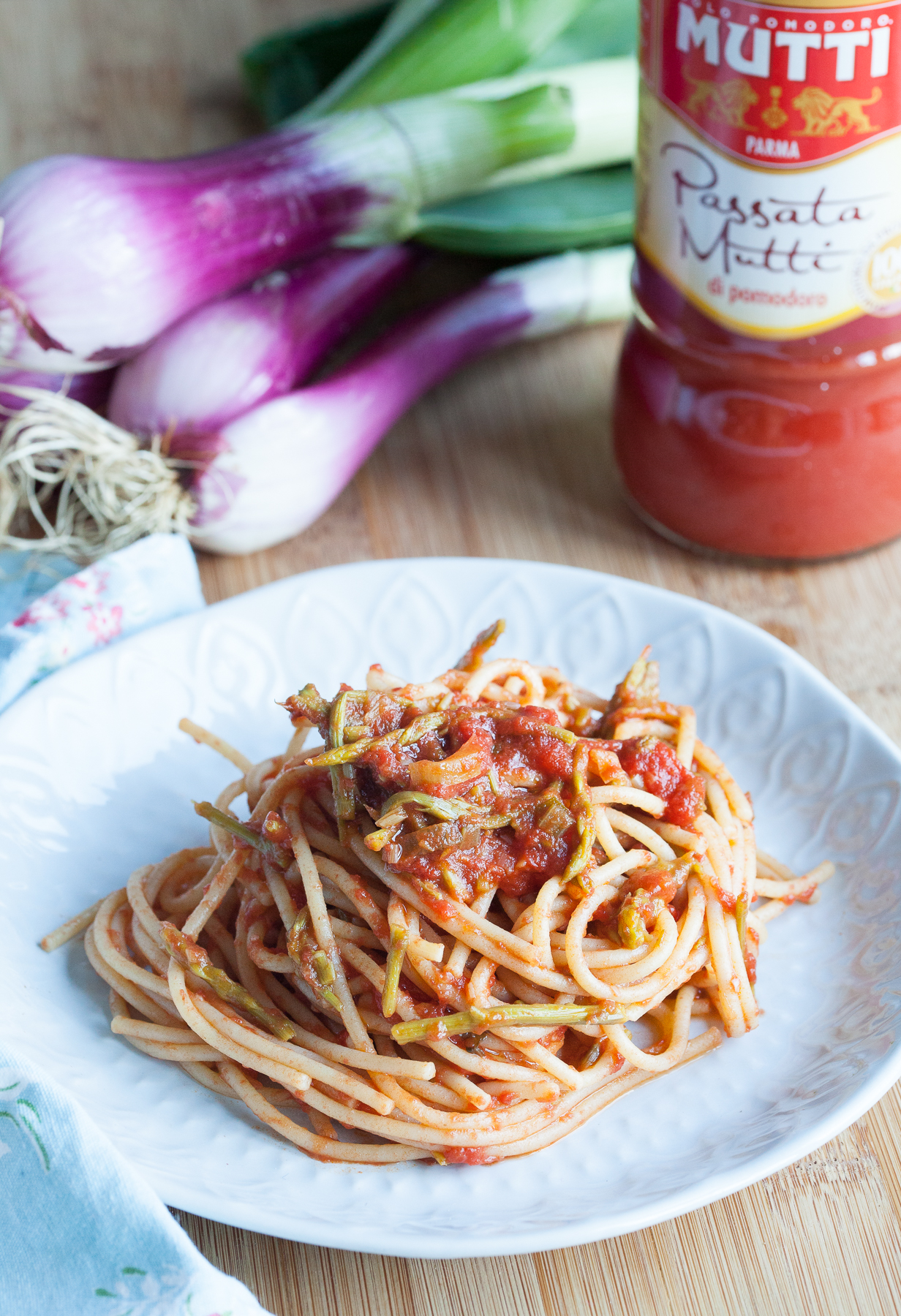 spaghetti e asparagi mutti